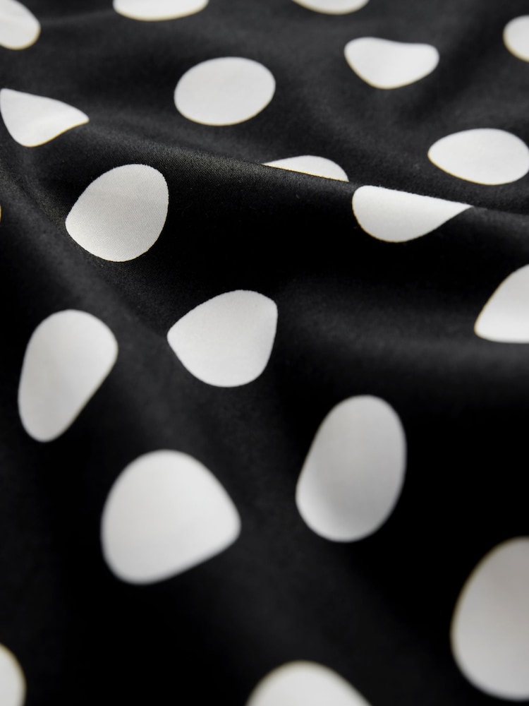 Black/White Polka Dot Capri Cropped Length Trousers - Image 3 of 3