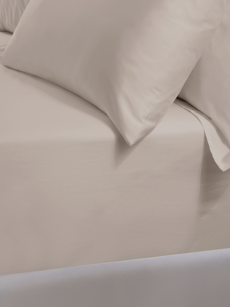 The Linen Consultancy TLC 5 Star Hotel Concept 500TC Cotton Sateen Fitte Sheet - صورة 2 من 3