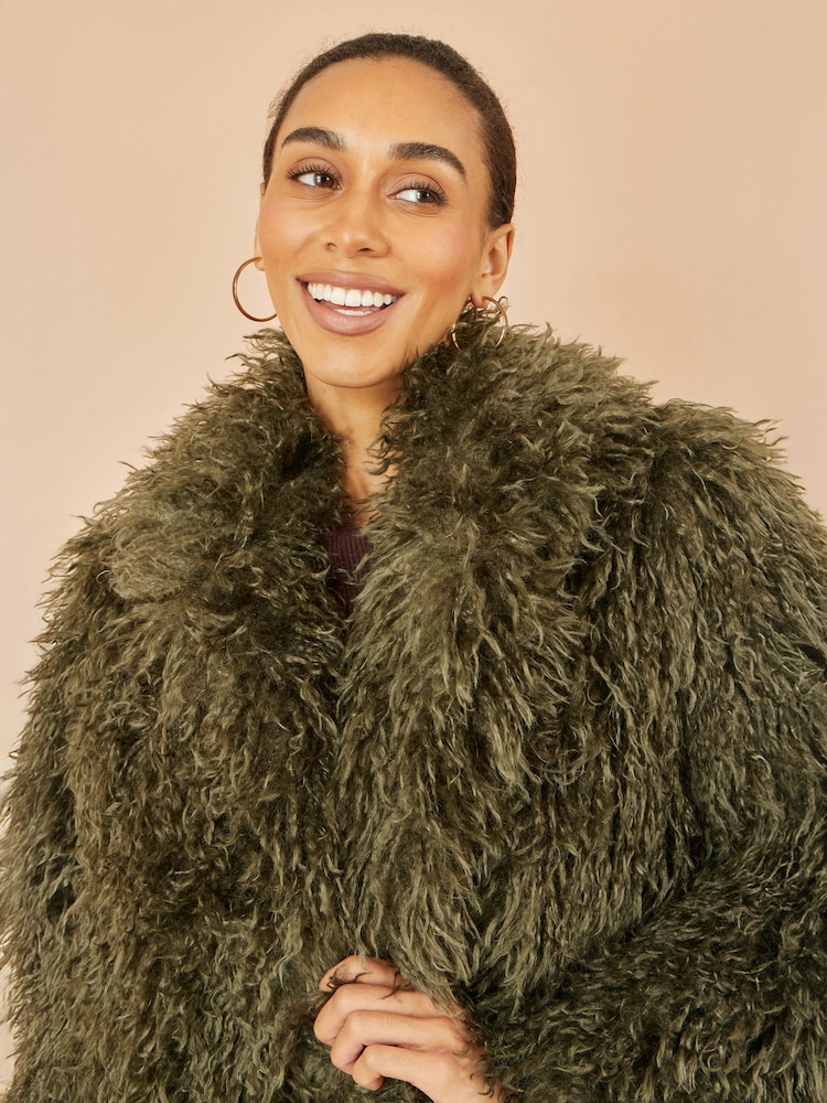 Yumi Green Luxe Long Hair Fur Coat - Image 5 of 5 Yumi Green Luxe Long Hair Fur Coat - Image 5 of 5