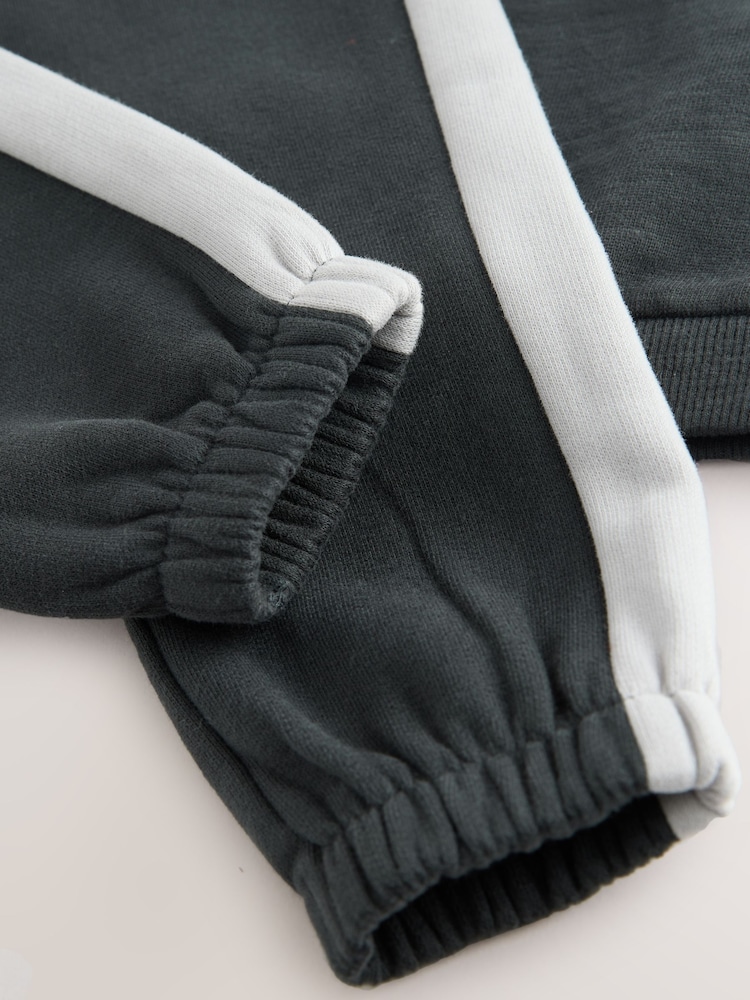 Black/White Long Sleeve Soft Touch T-Shirt and Joggers Set (3mths-7yrs) - Image 5 of 5 Black/White Long Sleeve Soft Touch T-Shirt and Joggers Set (3mths-7yrs) - Image 5 of 5