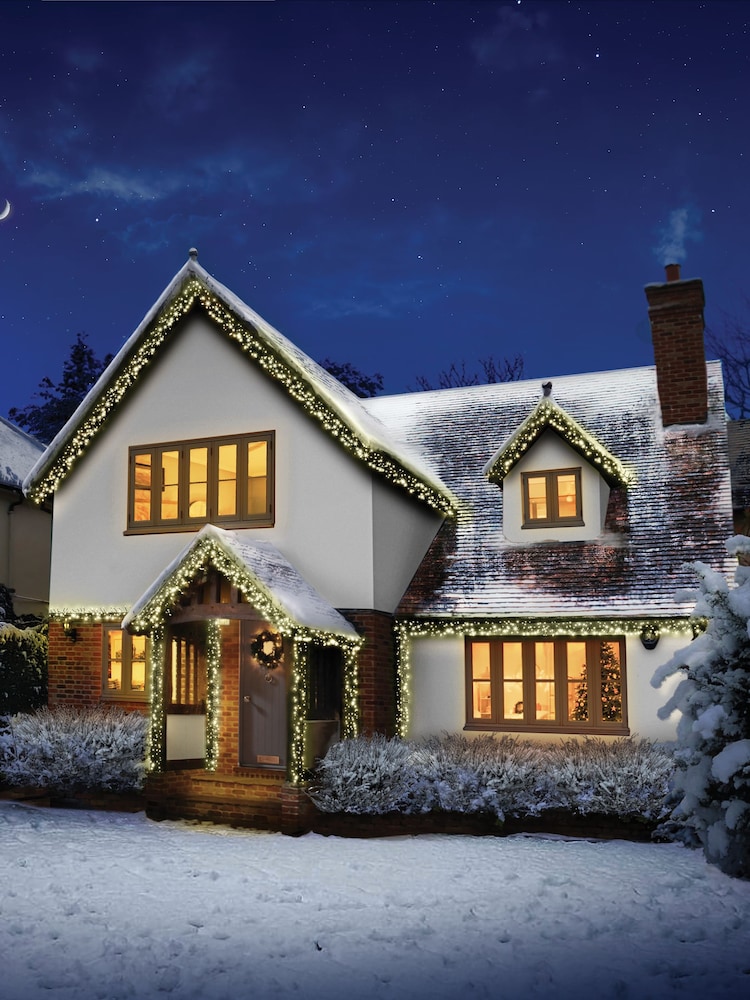 Premier Decorations Ltd 1440 LED Multiaction Cluster Lights with Timer - Image 1 of 4 Premier Decorations Ltd 1440 LED Multiaction Cluster Lights with Timer - Image 1 of 4