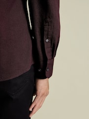 Vermelho - Ajuste fino - Charles Tyrwhitt Overcheck Twill Shirt - Imagem 3 de 5