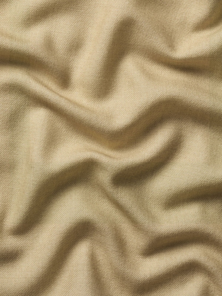 Charles Tyrwhitt Natural Geo Silk Pocket Square - Image 3 of 3 Charles Tyrwhitt Natural Geo Silk Pocket Square - Image 3 of 3