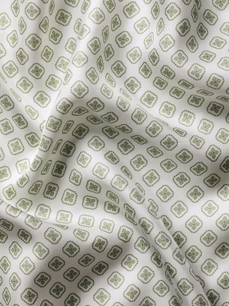 Charles Tyrwhitt Off White Geo Silk Pocket Square - Image 3 of 3 Charles Tyrwhitt Off White Geo Silk Pocket Square - Image 3 of 3
