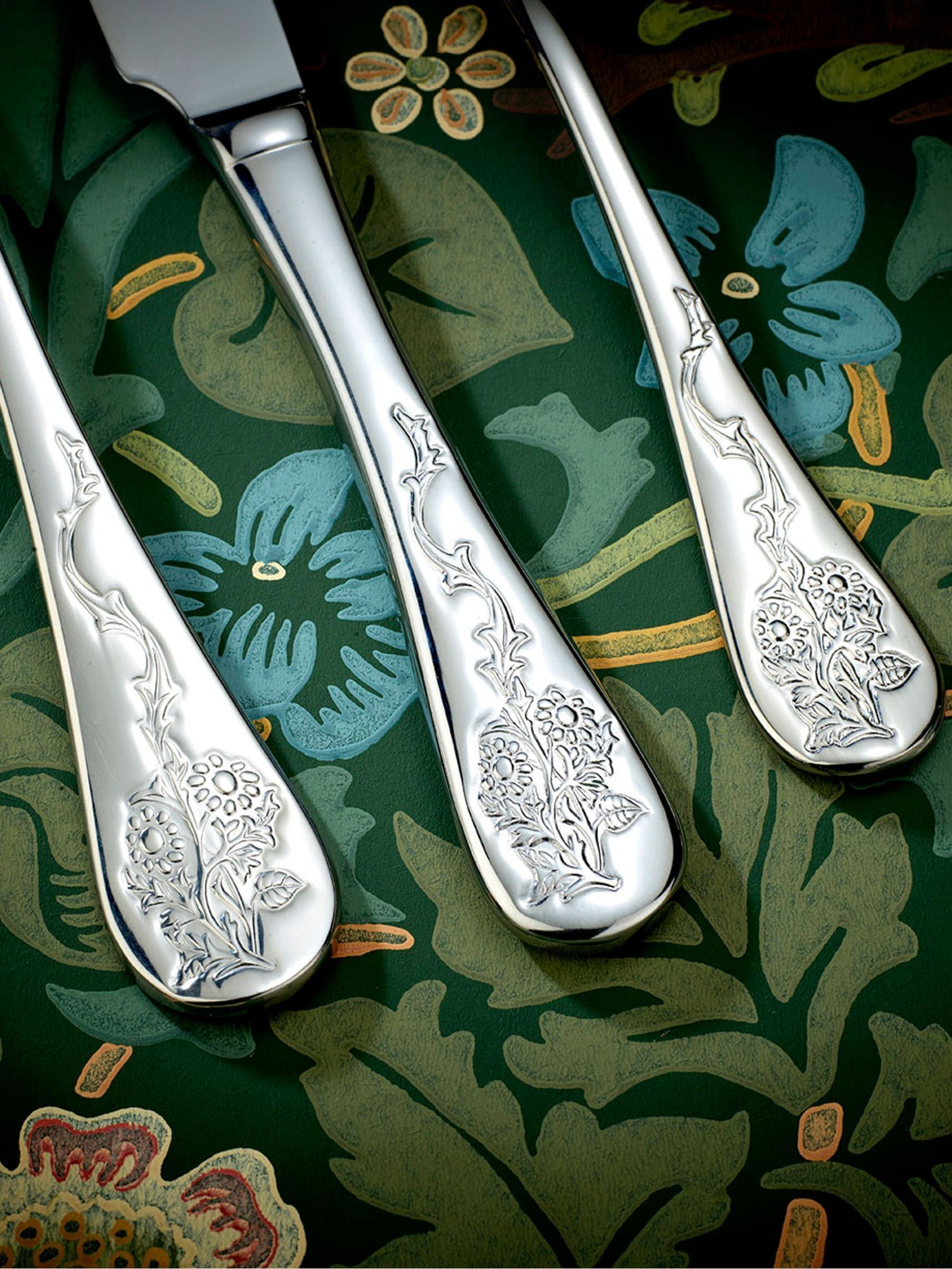Buy Arthur Price Silver Blackthorn 24 Piece Cutlery Set from the