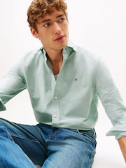 Verde - Tommy Hilfiger Regular Fit Oxford Shirt - Imagen 4 de 5