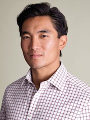 Charles Tyrwhitt Pink SF Dark Non-Iron Twill Check Shirt - Image 2 of 5