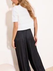 Lipsy Ivory Short Sleeve Ribbed Knit Buttoned Shrug Cardigan - Image 4 of 4