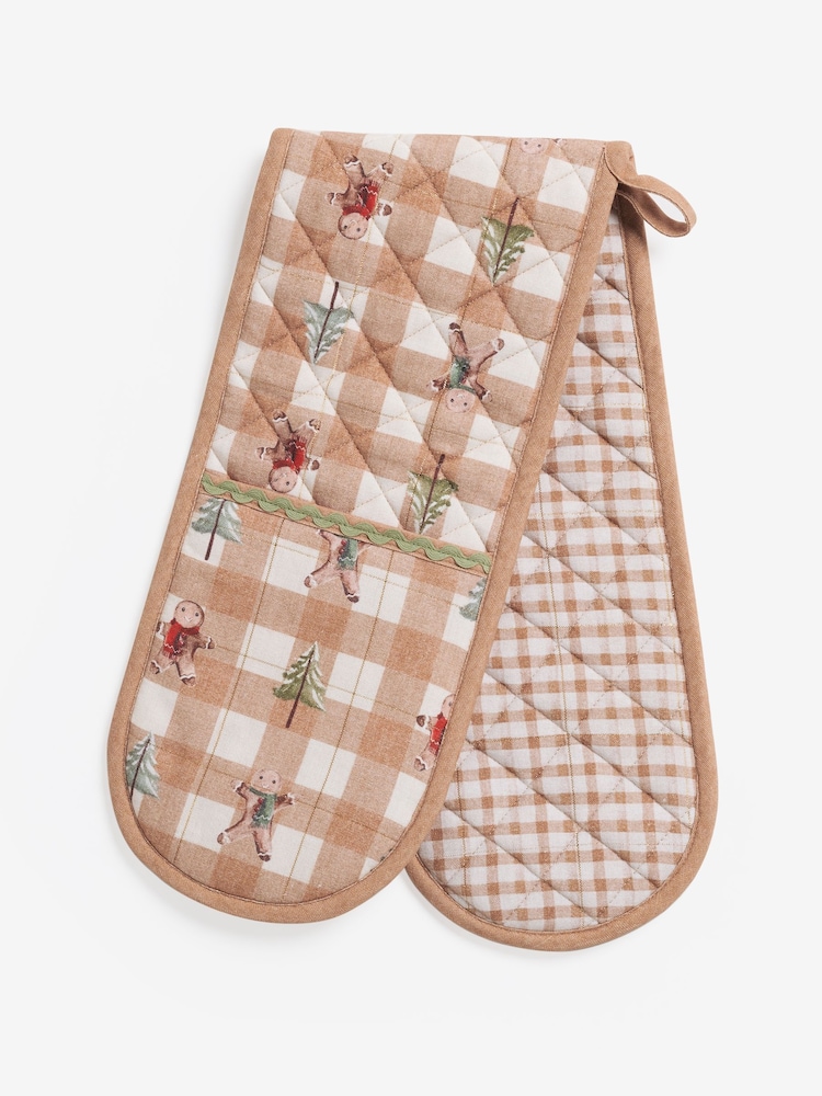 Natural Christmas Gingerbread Oven Gloves - Image 4 of 4 Natural Christmas Gingerbread Oven Gloves - Image 4 of 4