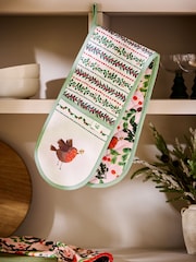 Sage Green Christmas Robin Oven Gloves - Image 1 of 4