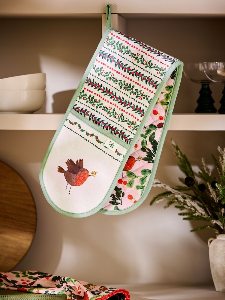Sage Green Christmas Robin Oven Gloves - Image 1 of 4