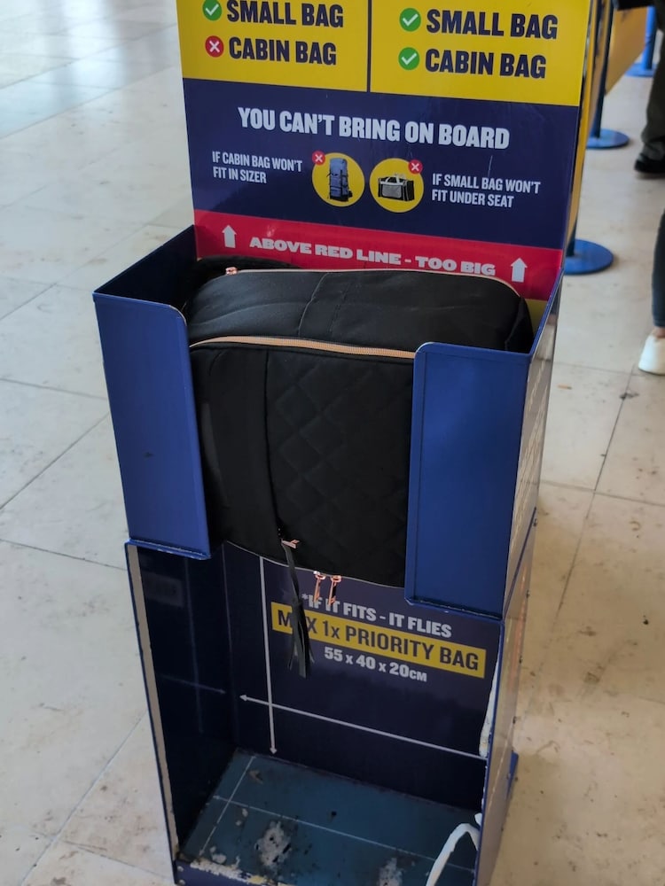 Cabin Max Black 24L Travel Hack Backpack for Underseat Hand Luggage - Image 5 of 5 Cabin Max Black 24L Travel Hack Backpack for Underseat Hand Luggage - Image 5 of 5