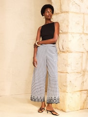 Love & Roses Black Gingham Embroidered Scallop Trim Wide Leg Trousers - Image 4 of 5