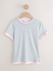 رمادي ووردي - تيشرت بطبقات بكُم قصير وياقة بحافة مستديرة - صورة 4 من 6