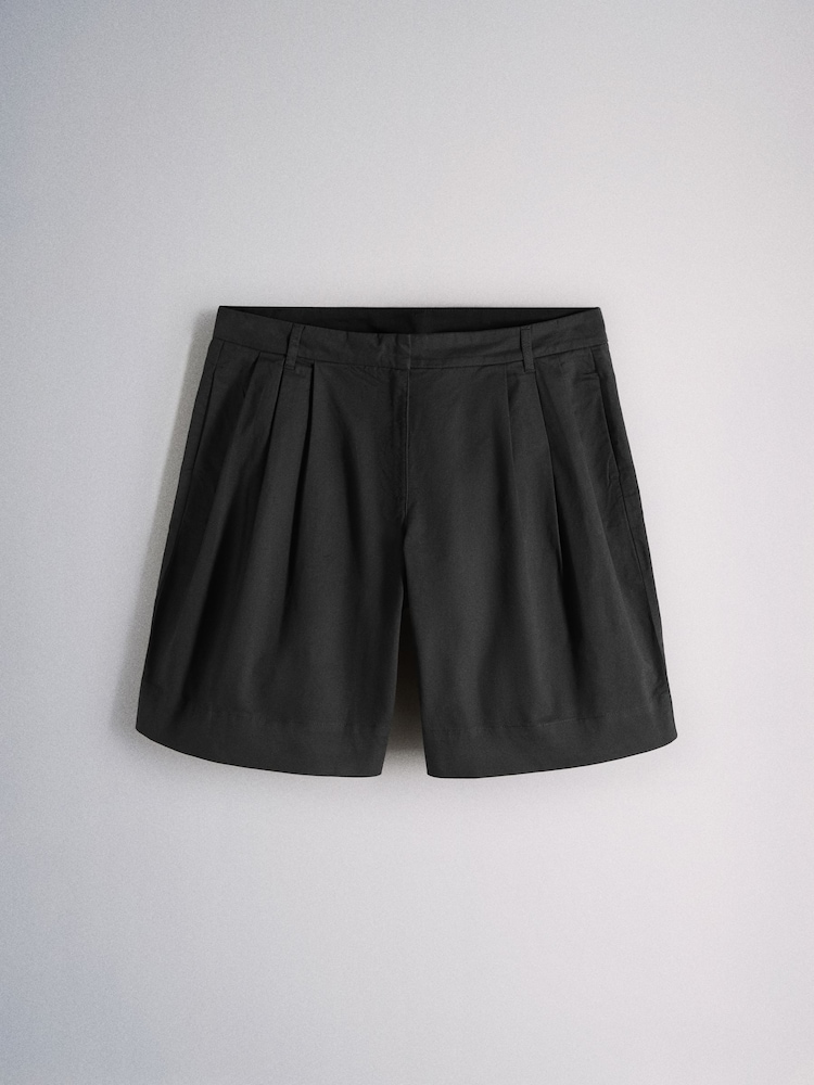 Ang The Set 2 Pack na may Pleated Front High Waisted Chino Shorts - Larawan 6 ng 6