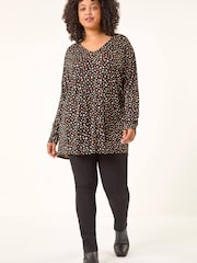 بلوزة تونك قابلة للتمدد منقطة بياقة حرف V من Roman - Image 2 of 5