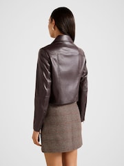 Forever New Addison Vegan Leather Jacket - Imagen 2 de 5