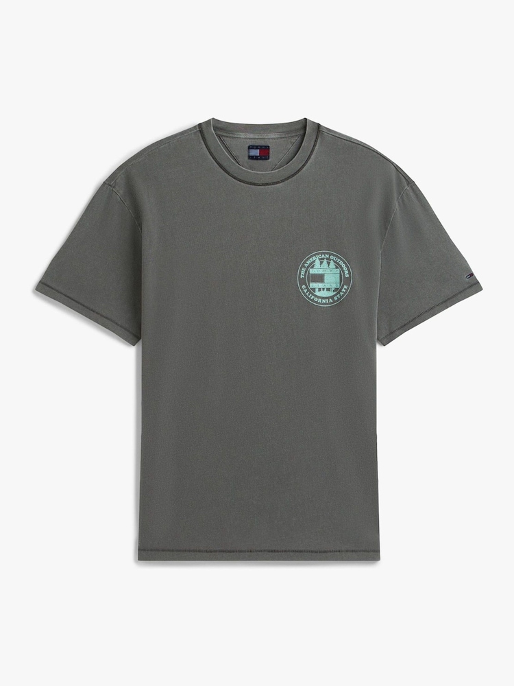 أسود - Tommy Jeans Back Slogan Textured Relaxed T-Shirt - صورة 4 من 4