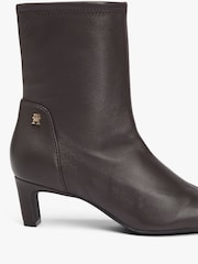 Tommy Hilfiger Brown Monogram Plaque Leather Mid Boots - Image 6 of 8
