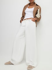 River Island White Wide Leg Relaxed Pyjamas Jeans - Image 2 of 4