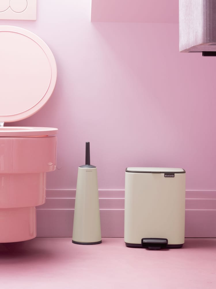 Brabantia Soft Beige Bo Pedal Bin 7L - Image 1 of 6