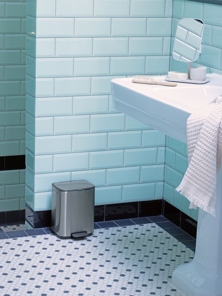 Brabantia Matt Steel Fingerprint Proof Bo Pedal Bin 4L - Image 1 of 6