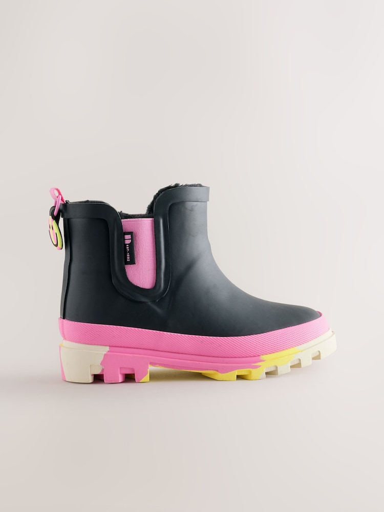 Black Marbled Sole Chelsea Wellies - Image 2 of 6 Black Marbled Sole Chelsea Wellies - Image 2 of 6
