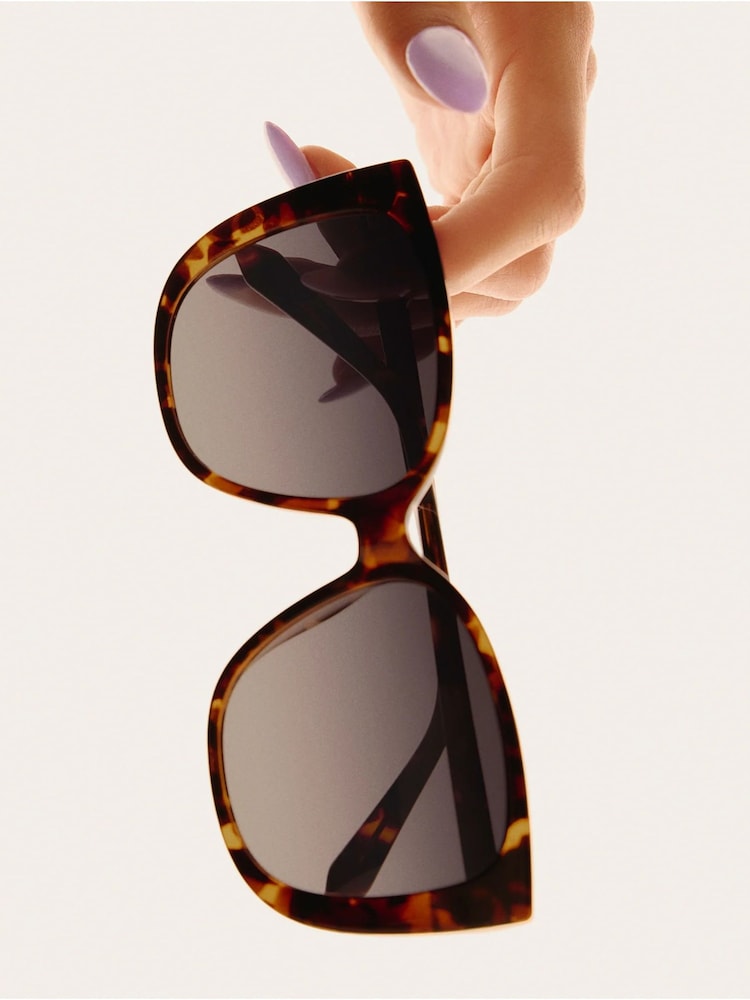 QUAY Animal Animal Ever After Polarised Sunglasses - Image 1 of 4