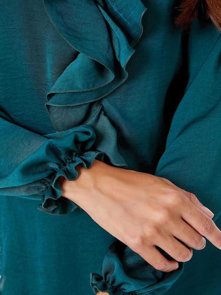 Verde claro - Blusa de cuello con volantes de satén romano - Imagen 2 de 5 Verde claro - Blusa de cuello con volantes de satén romano - Imagen 2 de 5