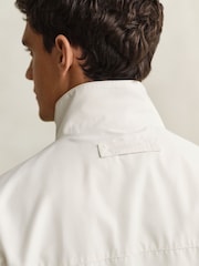 GANT Natural Lightweight Hampshire Zip Through Jacket - Image 4 of 7