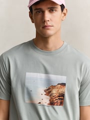 GANT Green Scenic Graphic T-Shirt - Image 3 of 4