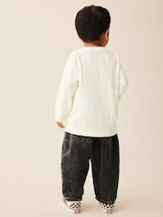 White Happy Little Human Slogan - Long Sleeve Small Graphic Printed T-Shirt (3mths-7yrs) - Bild 3 von 8