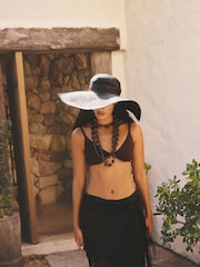 Μαύρο - Ψάθινο καπέλο με μεγάλο γείσο και φαρδιά γραμμή - Εικόνα 1 του 7