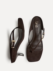 بني - صندل بإصبع وكعب Elanie من Linzi - Image 5 of 5