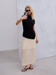 أسود/أبيض منقط بولكا - فستان متوسط الطول بتنورة شفافة 2 في 1 - صورة 3 من 9