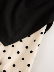 أسود/أبيض منقط بولكا - فستان متوسط الطول بتنورة شفافة 2 في 1 - صورة 8 من 9