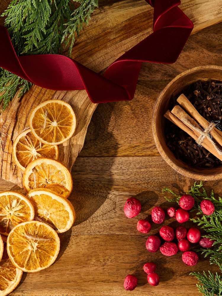 Festive Spice Reindeer Potpourri - Image 3 of 3 Festive Spice Reindeer Potpourri - Image 3 of 3