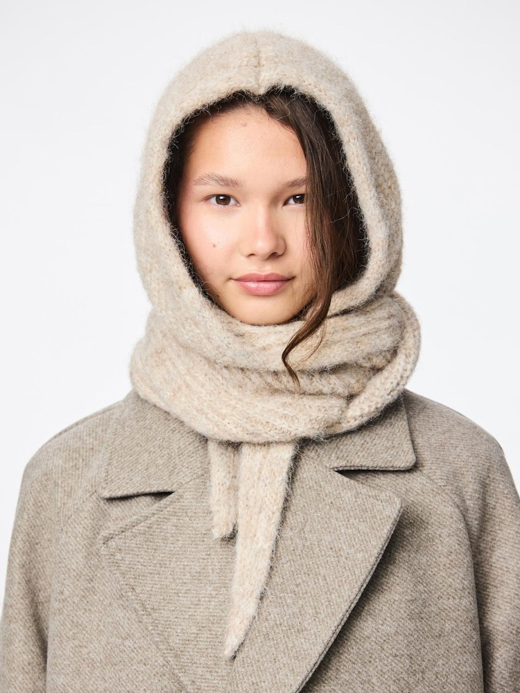 PIECES Blue Knitted Head Scarf - Image 2 of 4 PIECES Blue Knitted Head Scarf - Image 2 of 4