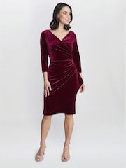 Rojo - Gina Bacconi Zoe Velvet Wrap Black Dress - Imagen 3 de 5