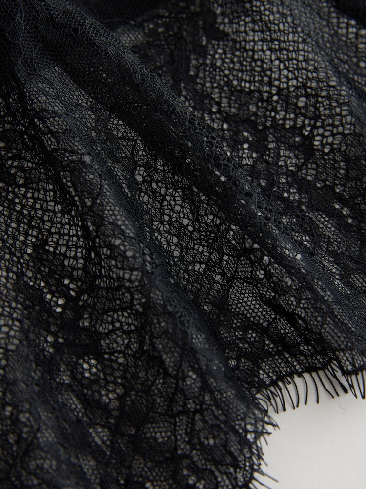 Black Lace Trim Sleeveless Cami Top - Image 8 of 8 Black Lace Trim Sleeveless Cami Top - Image 8 of 8