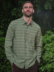FatFace Dusky Green Long Sleeve Chambray Leaf Print Shirt - Image 1 of 5