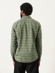 FatFace Dusky Green Long Sleeve Chambray Leaf Print Shirt - Image 3 of 5
