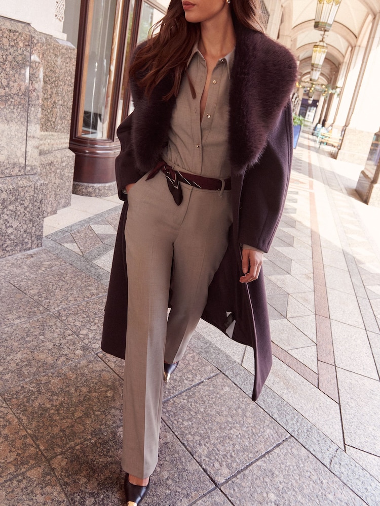 Lipsy Fur Collar Longline Belted Coat - Bilde 2 av 6 Lipsy Fur Collar Longline Belted Coat - Bilde 2 av 6