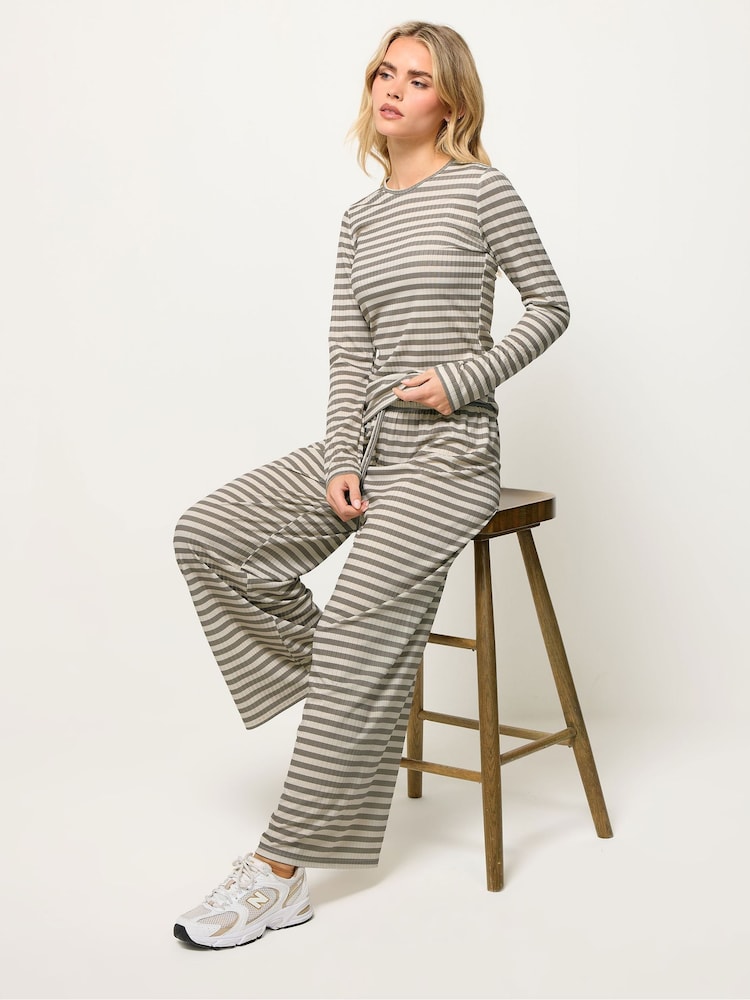 رمادي - PixieGirl Petite Stripe Wide Leg Trousers & Long Sleeve Top Set - صورة 2 من 5 رمادي - PixieGirl Petite Stripe Wide Leg Trousers & Long Sleeve Top Set - صورة 2 من 5
