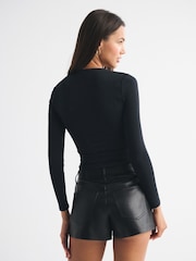 Abercrombie & Fitch Long Sleeve V-Neck Front Hardware Top - Bild 4 von 5