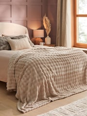 Silentnight Natural Bubble Fleece Giant Blanket - Image 1 of 9