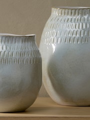 Nkuku Off White Anjuna Reactive Glaze Ceramic Vase - Image 3 of 5