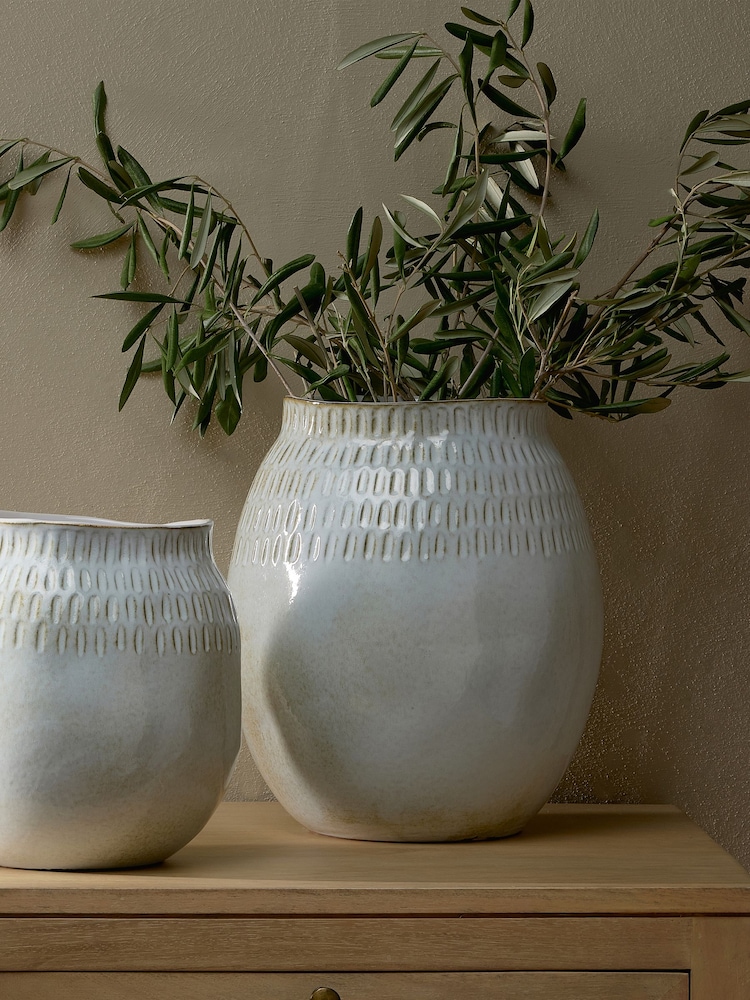 Nkuku Off White Anjuna Reactive Glaze Ceramic Vase - Image 2 of 4