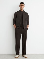 Καφετί της σοκολάτας - Υβριδικό πάπλωμα Reiss Freddie και μπουφάν με φερμουάρ Interlock - Εικόνα 3 από 6