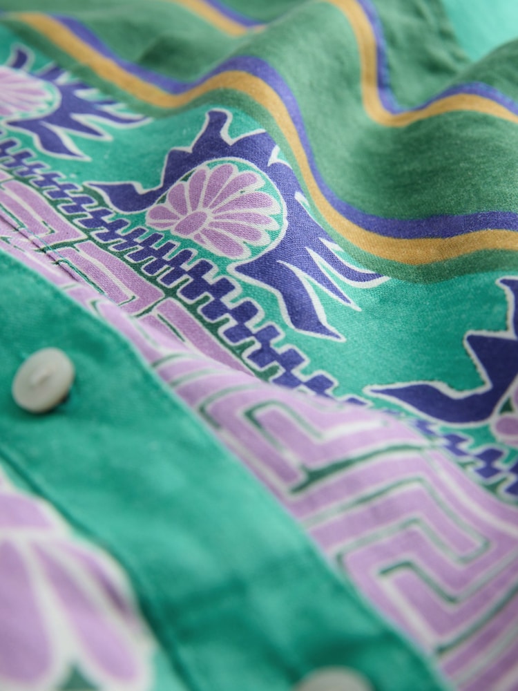 Green Abstract Print N. Premium 100% Linen Boxy Short Sleeve Shirt - Image 9 of 9